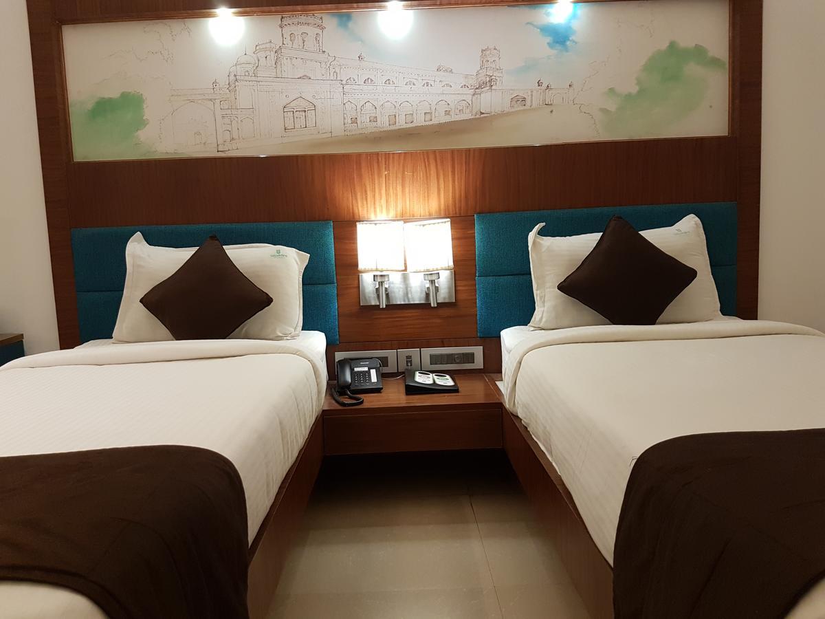 Отель Urvashi Residency Ченнаи Экстерьер фото